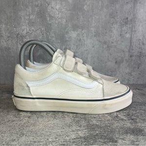 Vans Old Skool Velcro Sneakers in Off-White and White